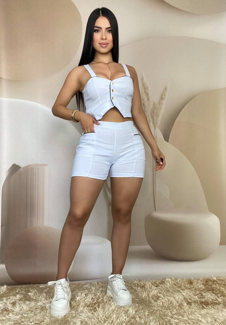 Conjunto blusa y short