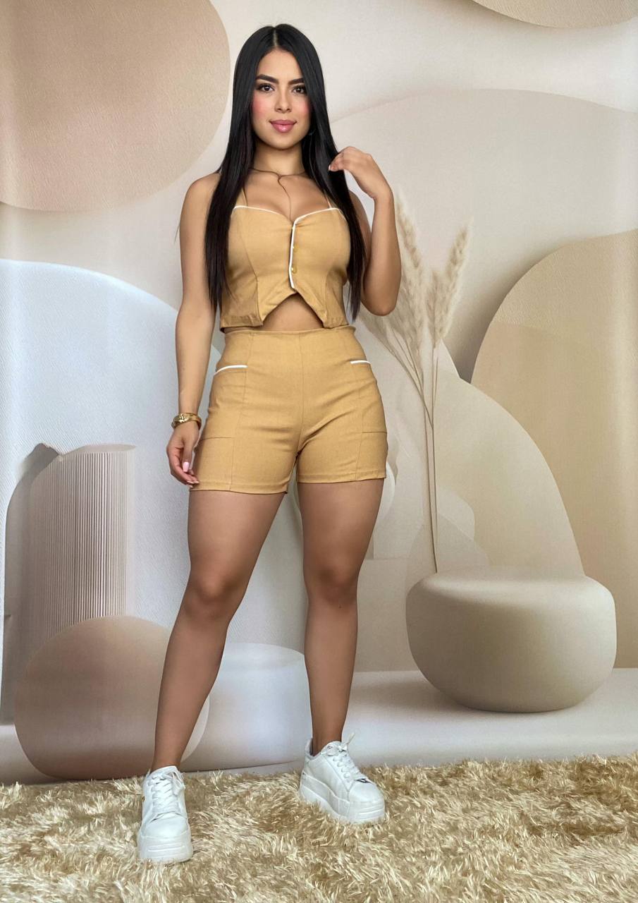 Conjunto blusa y short